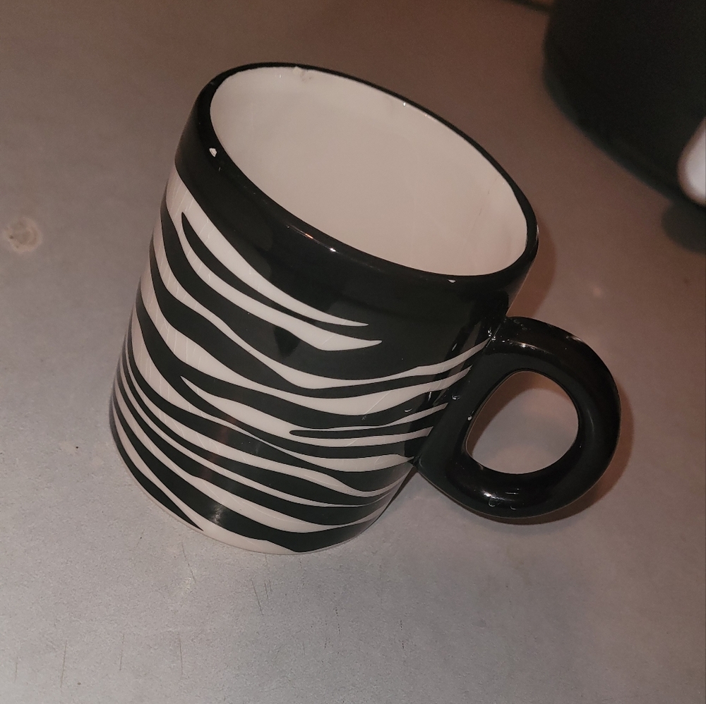 Zebra Mug - Picture 5 of 11